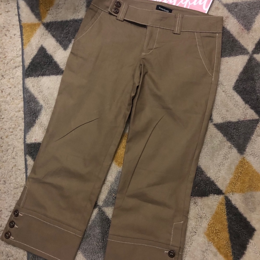Donated ✨ NWOT Bebe Cropped Pants Tan, Size 6